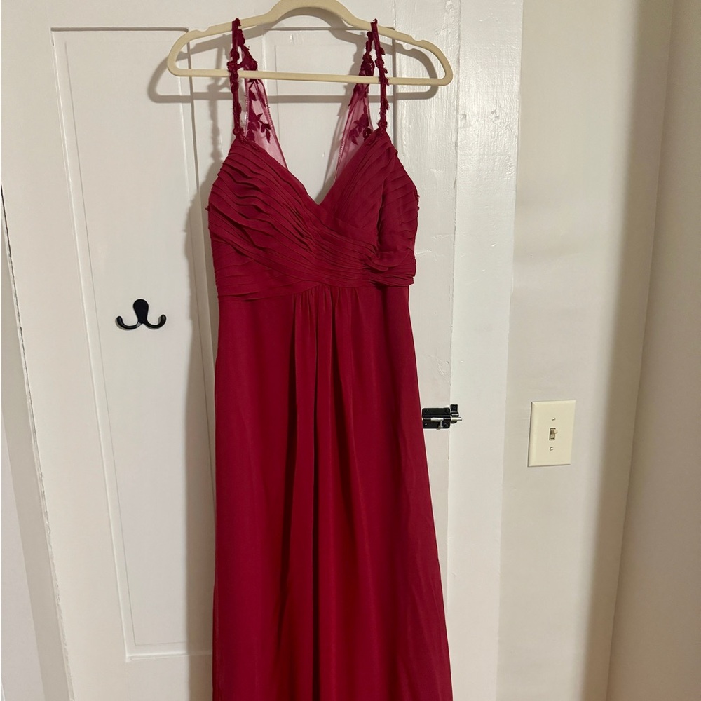 Azazie Maven in burgundy. Beautiful bridesmaid dress, perfect for fall.